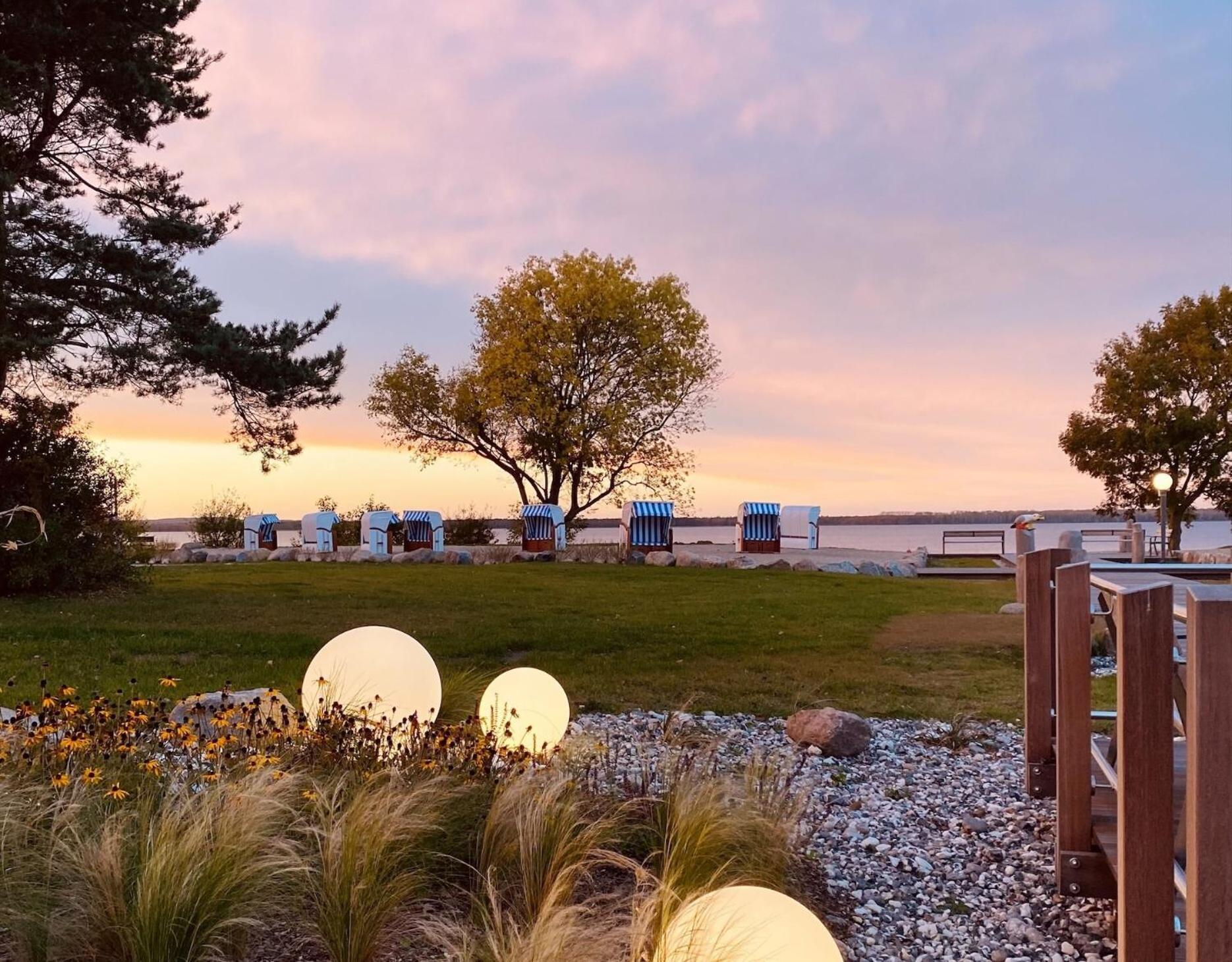 Aedenlife Hotel & Resort Ruegen 特伦特 外观 照片